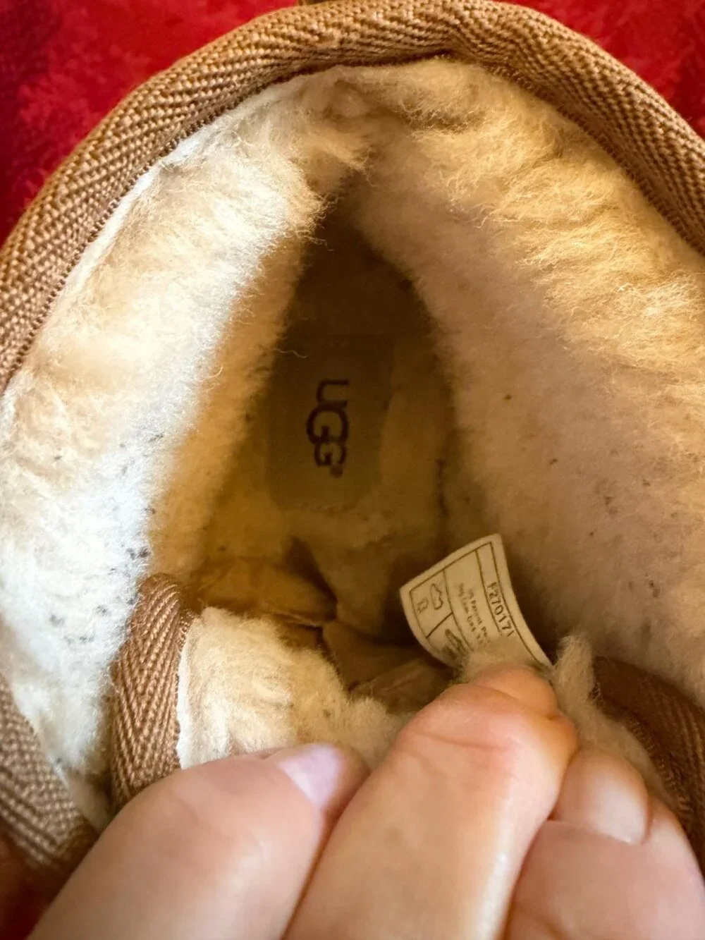 UGG Kid's Nuemel II Tan Suede Boot Sz 6